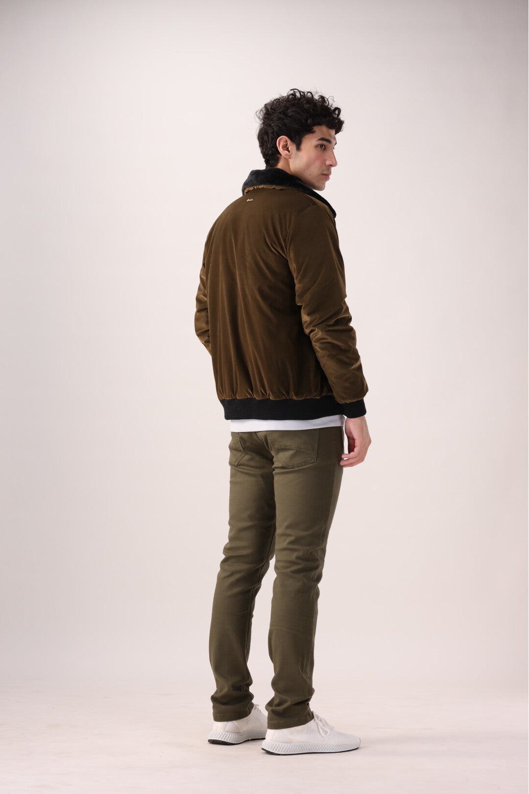 Title: Brown Full-Sleeve Jacket