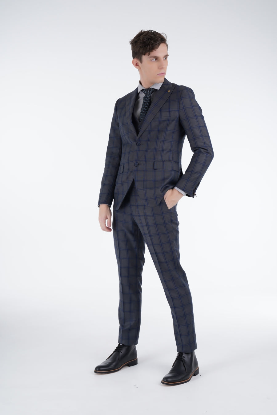 Kendall Charcoal Suit