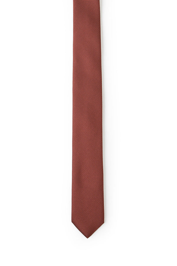 Plain Rust Tie Loose
