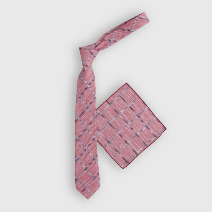 Pink Point Tie Equator