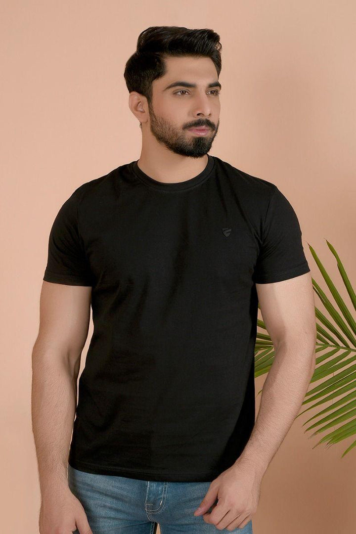 ESSENTIAL BLACK T-SHIRT - Equator Stores