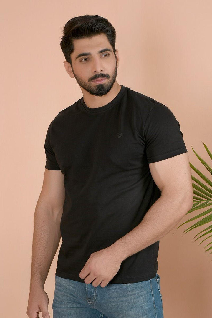 ESSENTIAL BLACK T-SHIRT - Equator Stores